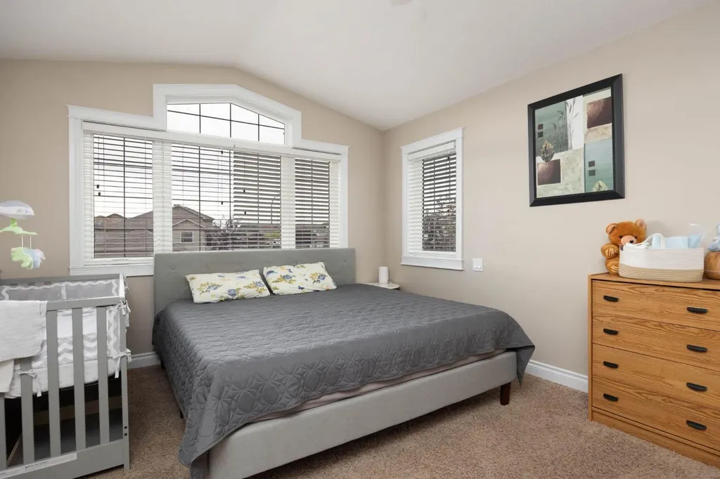 180 Mountain Avens Crescent Fort Mcmurray AB T9K 1Y1