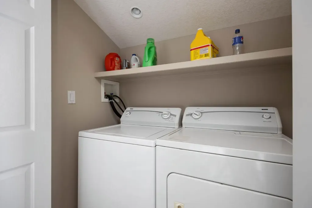 180 Mountain Avens Crescent Fort Mcmurray AB T9K 1Y1