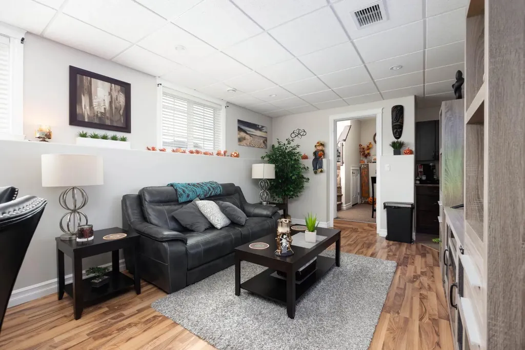 180 Mountain Avens Crescent Fort Mcmurray AB T9K 1Y1