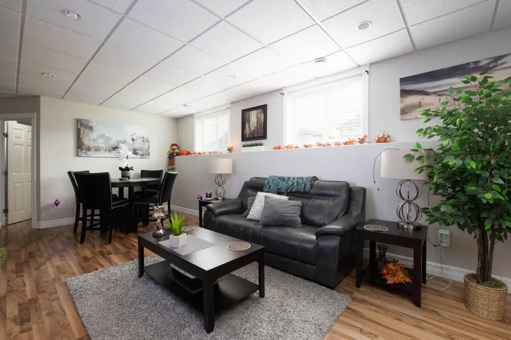 180 Mountain Avens Crescent Fort Mcmurray AB T9K 1Y1
