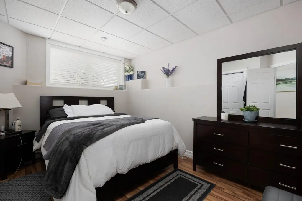 180 Mountain Avens Crescent Fort Mcmurray AB T9K 1Y1