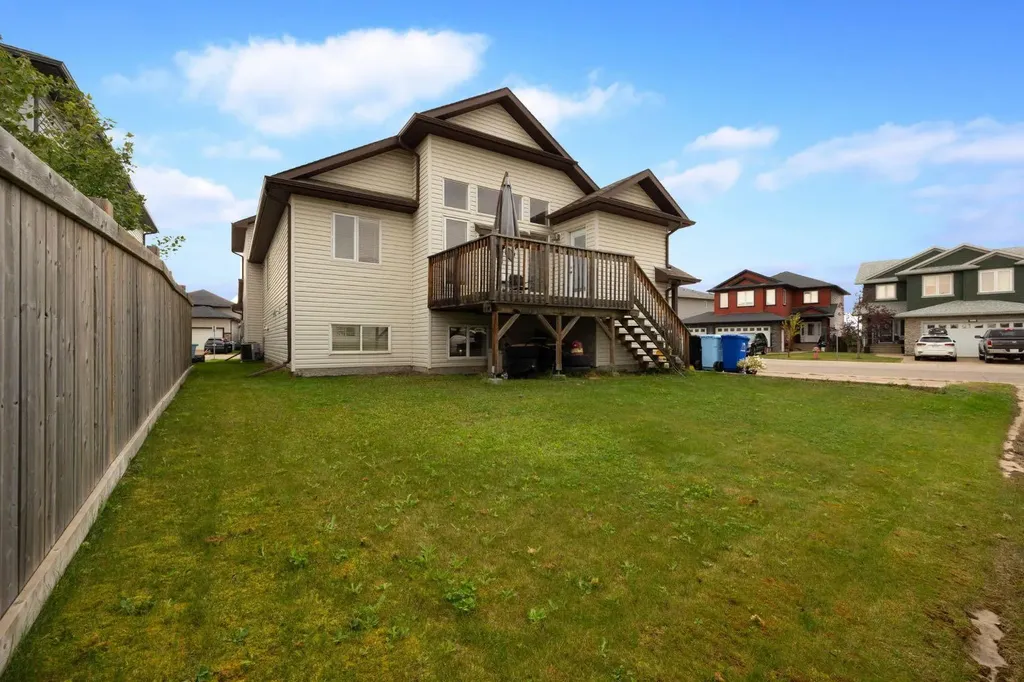 180 Mountain Avens Crescent Fort Mcmurray AB T9K 1Y1