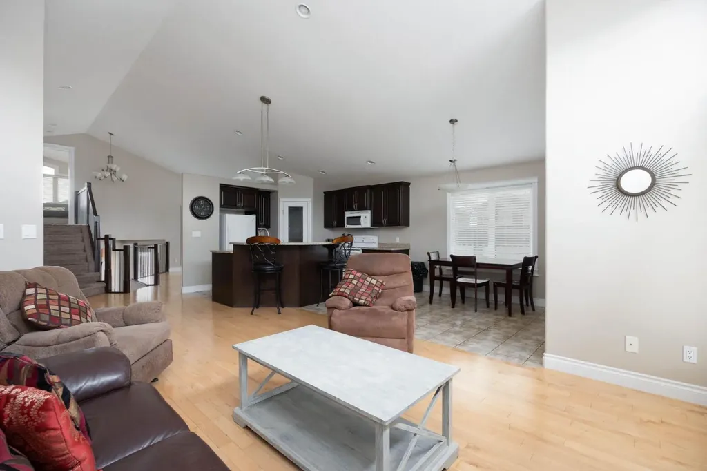180 Mountain Avens Crescent Fort Mcmurray AB T9K 1Y1