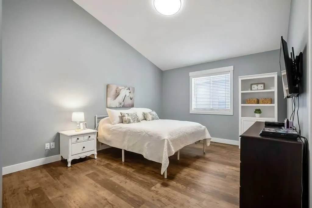 43 Cimarron Park Green Okotoks AB T1S 2K2
