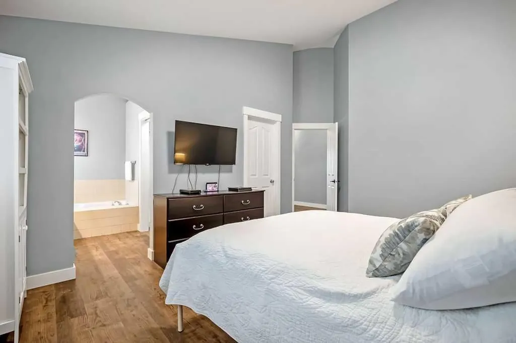 43 Cimarron Park Green Okotoks AB T1S 2K2