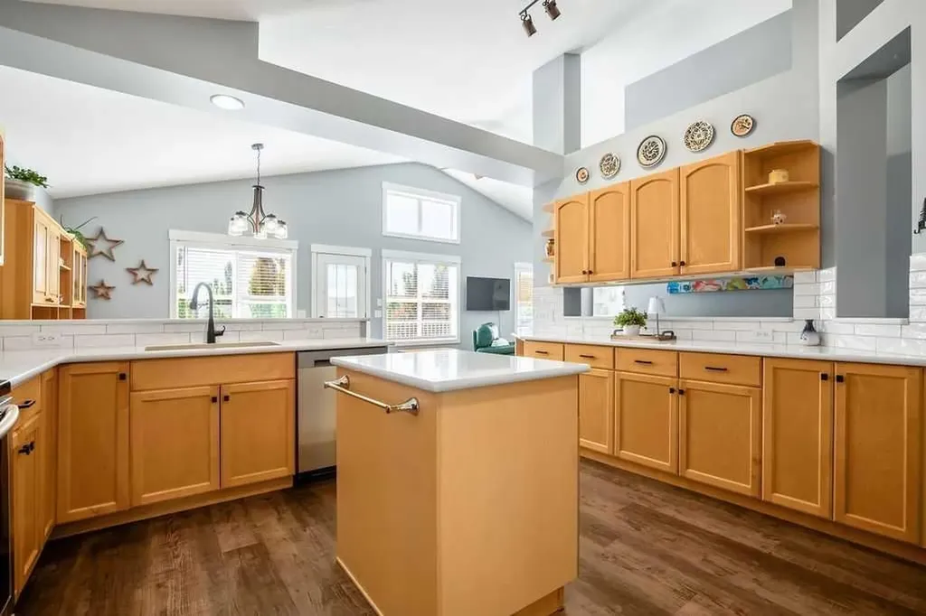 43 Cimarron Park Green Okotoks AB T1S 2K2