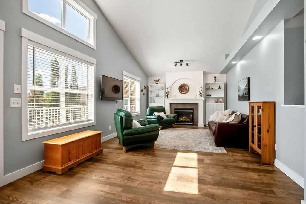 43 Cimarron Park Green Okotoks AB T1S 2K2