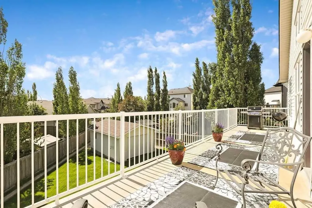 43 Cimarron Park Green Okotoks AB T1S 2K2