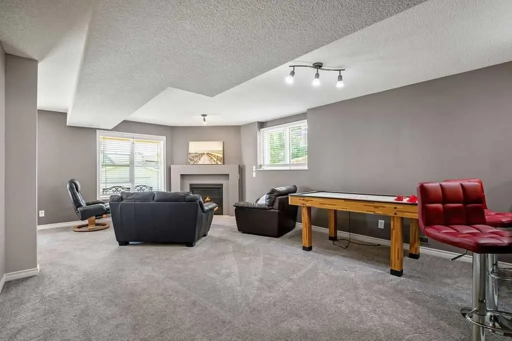 43 Cimarron Park Green Okotoks AB T1S 2K2