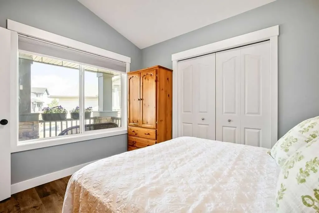 43 Cimarron Park Green Okotoks AB T1S 2K2