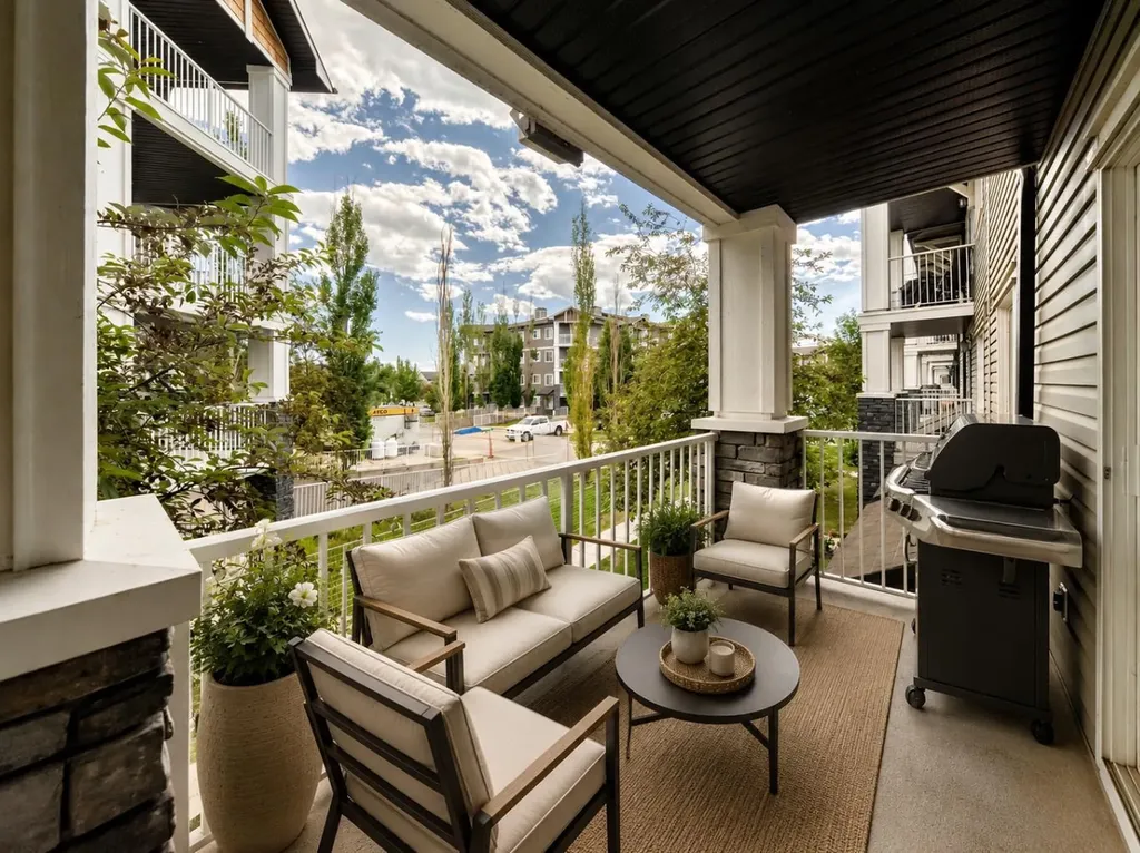 115 Prestwick Villas SE Calgary AB T2Z 0M8