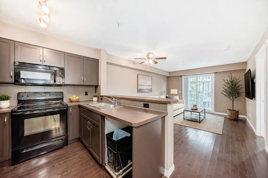 115 Prestwick Villas SE Calgary AB T2Z 0M8