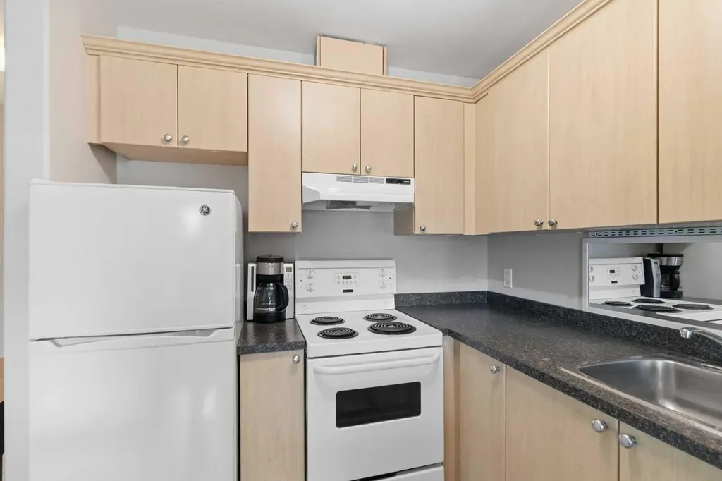 8528 Manning Avenue Fort Mcmurray AB T9H5G2
