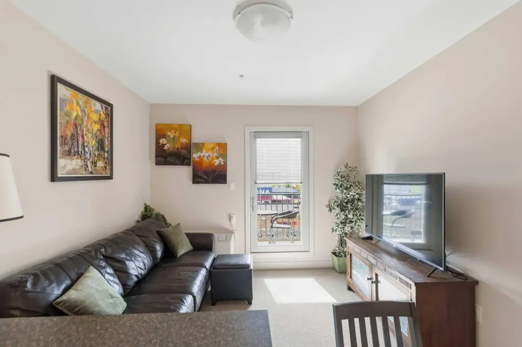 8528 Manning Avenue Fort Mcmurray AB T9H5G2