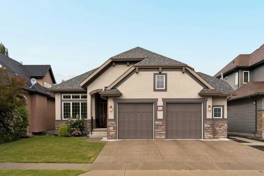 229 Elgin Estates Park SE Calgary AB T2Z 0N7