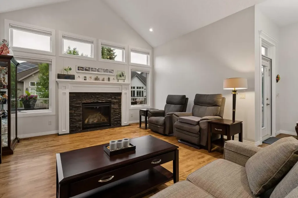 229 Elgin Estates Park SE Calgary AB T2Z 0N7