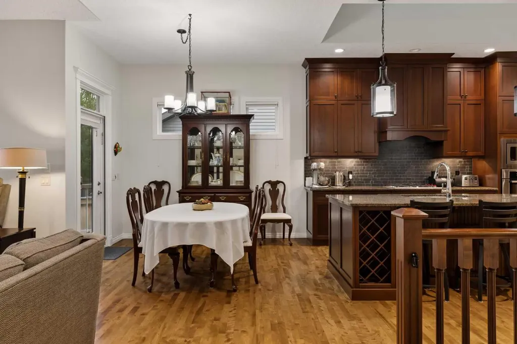 229 Elgin Estates Park SE Calgary AB T2Z 0N7