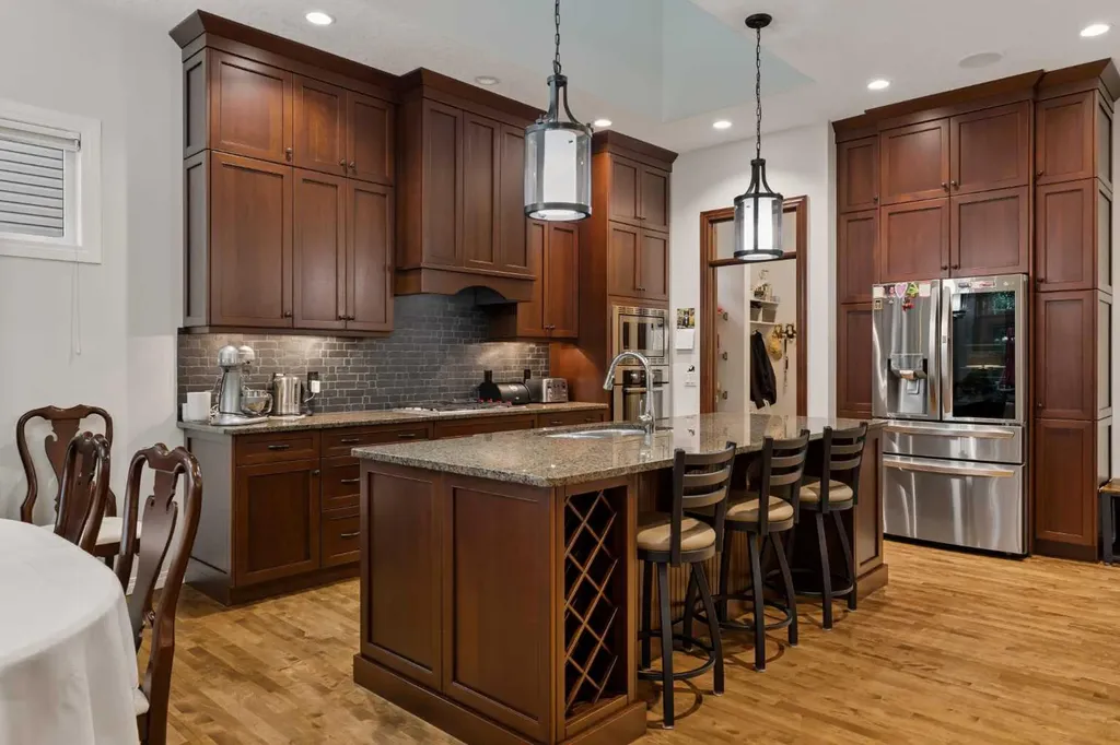229 Elgin Estates Park SE Calgary AB T2Z 0N7