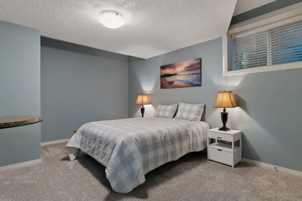 229 Elgin Estates Park SE Calgary AB T2Z 0N7