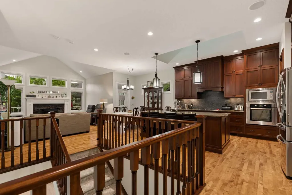 229 Elgin Estates Park SE Calgary AB T2Z 0N7