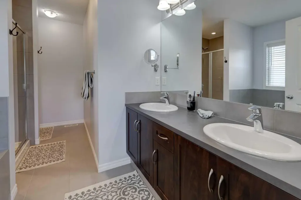 66 Heritage Boulevard Cochrane AB T4C 2M1