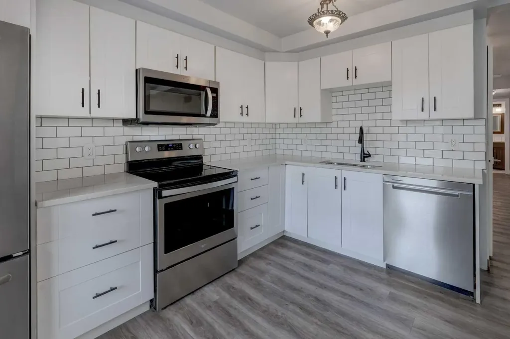 66 Heritage Boulevard Cochrane AB T4C 2M1