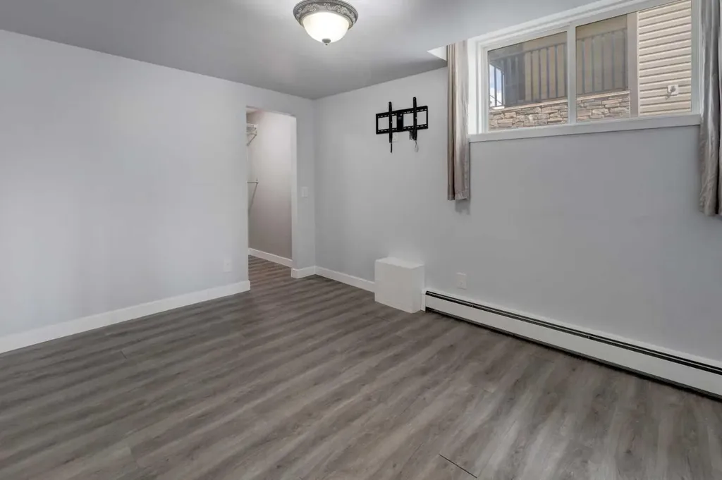 66 Heritage Boulevard Cochrane AB T4C 2M1