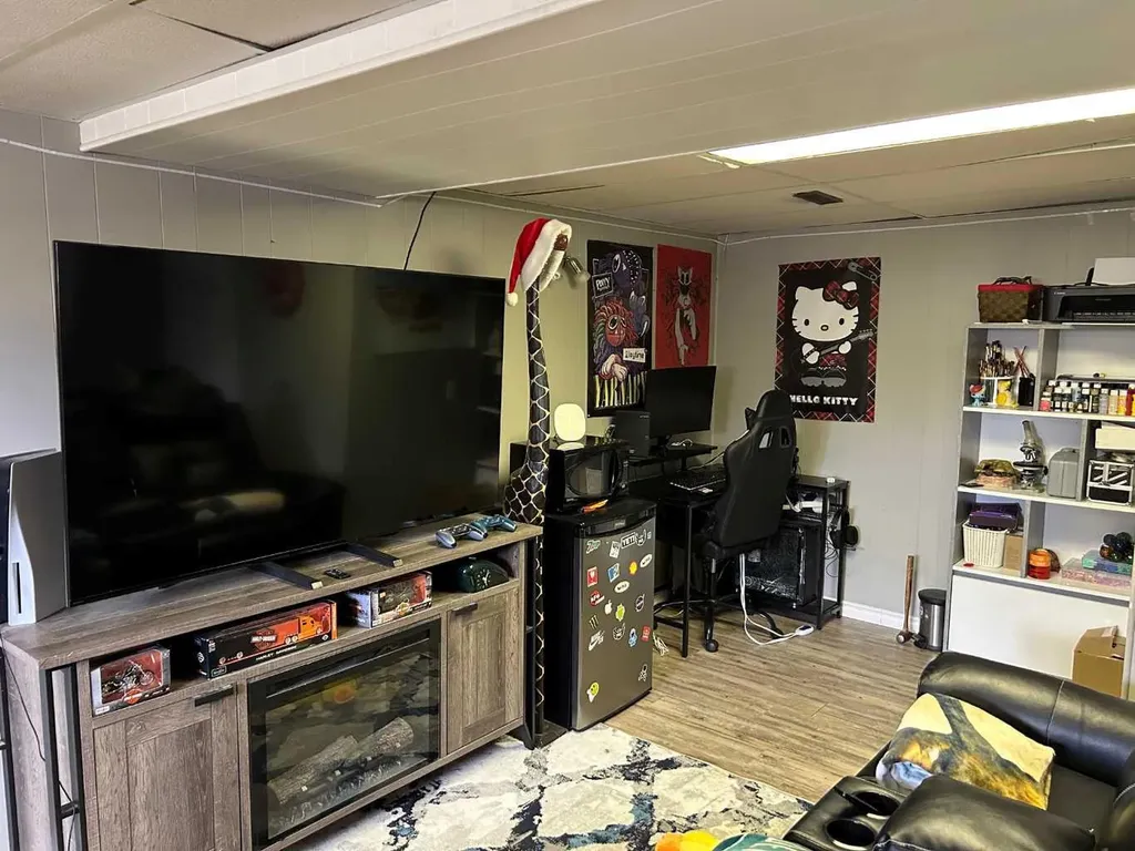 449 20 Street NE Medicine Hat AB T1C1B9