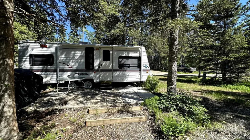 5227 Township Road 320 Rural Mountain View County AB T0M1X0