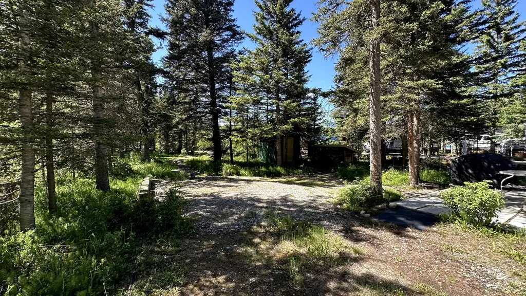 5227 Township Road 320 Rural Mountain View County AB T0M1X0