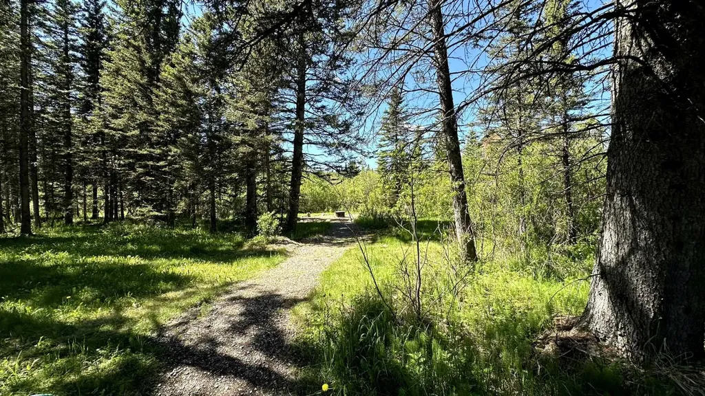 5227 Township Road 320 Rural Mountain View County AB T0M1X0