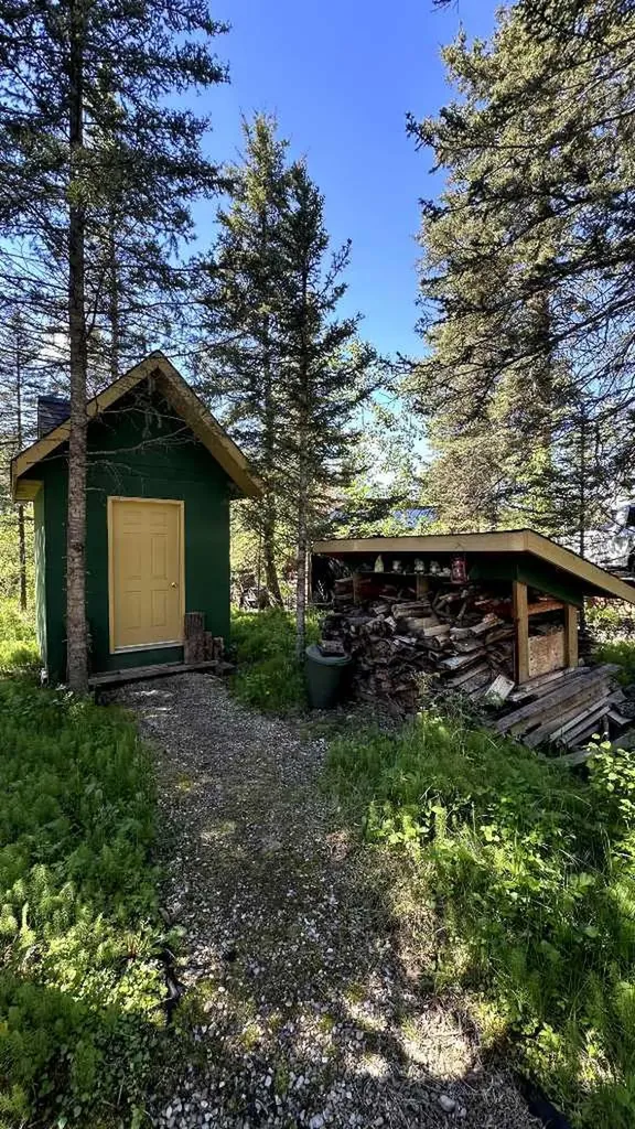5227 Township Road 320 Rural Mountain View County AB T0M1X0