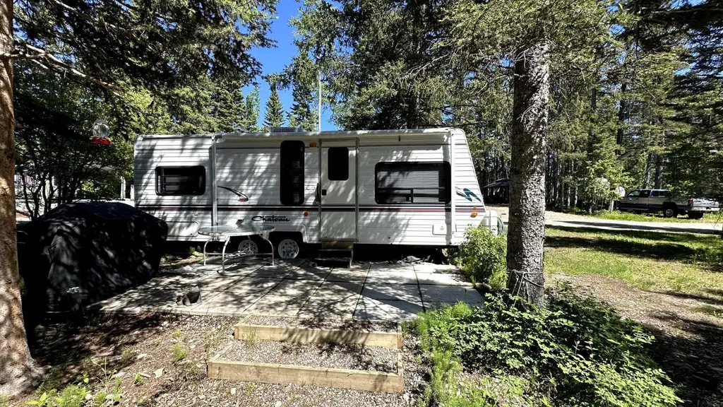 5227 Township Road 320 Rural Mountain View County AB T0M1X0