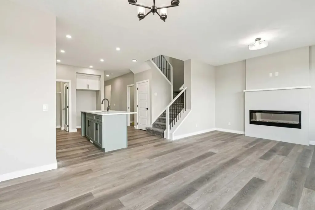 361 Dawson Wharf Road Chestermere AB T1X2W3