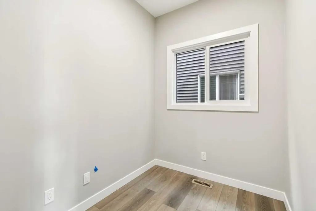 361 Dawson Wharf Road Chestermere AB T1X2W3