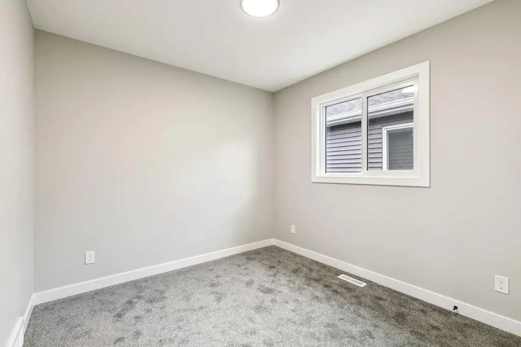 361 Dawson Wharf Road Chestermere AB T1X2W3