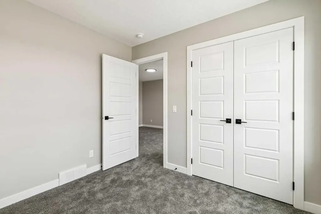 361 Dawson Wharf Road Chestermere AB T1X2W3