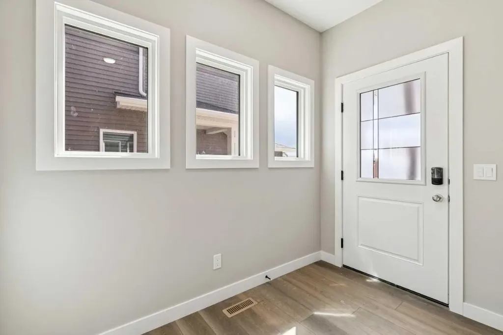 361 Dawson Wharf Road Chestermere AB T1X2W3