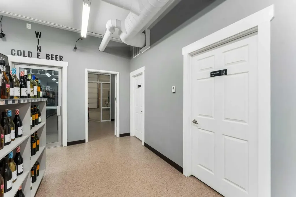 25 Beju Industrial Drive Sylvan Lake AB T4S 0K9