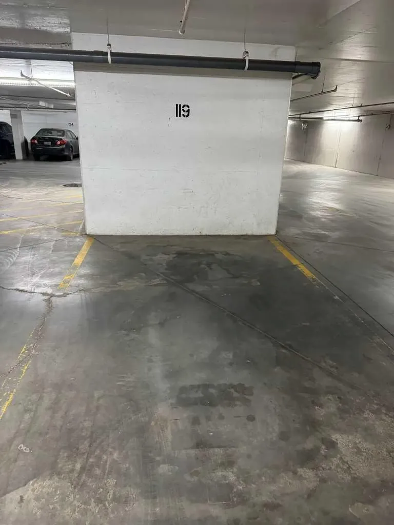 1053 10 Street SW Calgary AB T2R 1S6