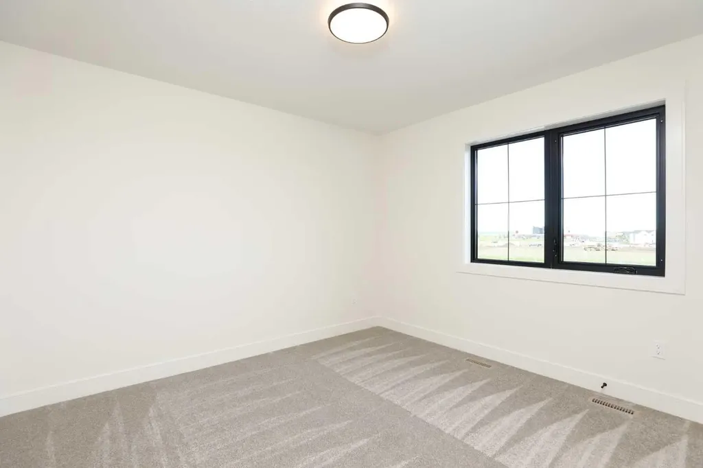 570 Malahat Green W Lethbridge AB T1J5H1