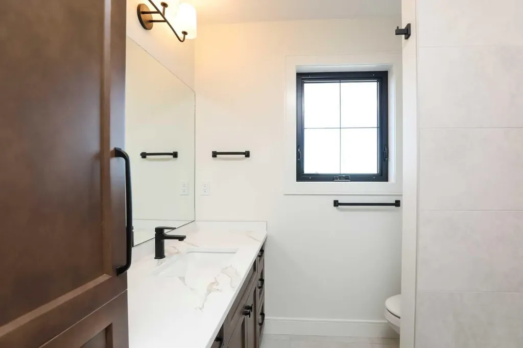570 Malahat Green W Lethbridge AB T1J5H1