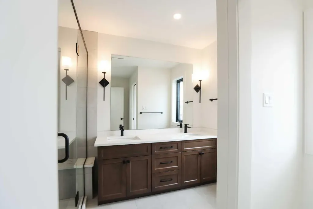 570 Malahat Green W Lethbridge AB T1J5H1
