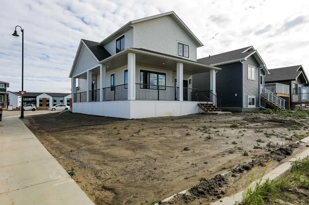 570 Malahat Green W Lethbridge AB T1J5H1