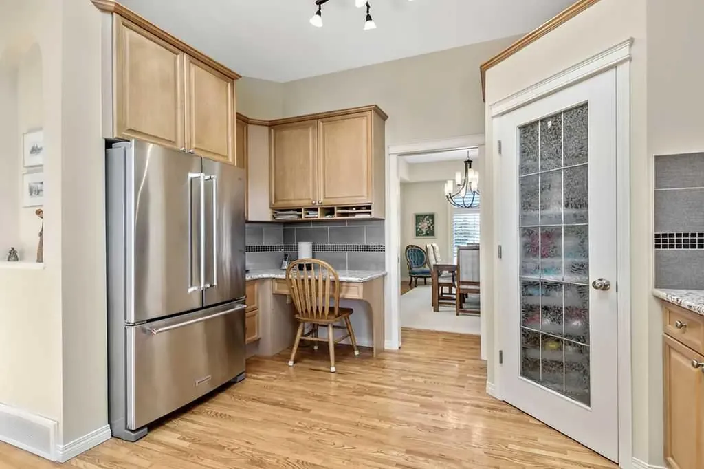 4 Crystal Shores Landing Okotoks AB T1S 2C5
