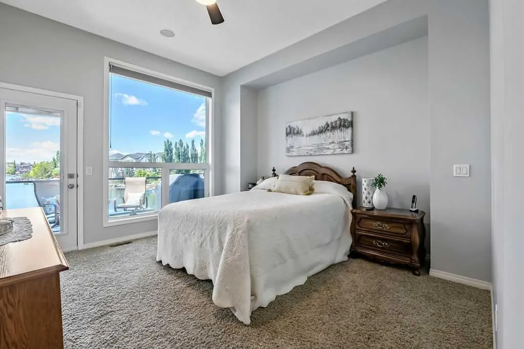 4 Crystal Shores Landing Okotoks AB T1S 2C5