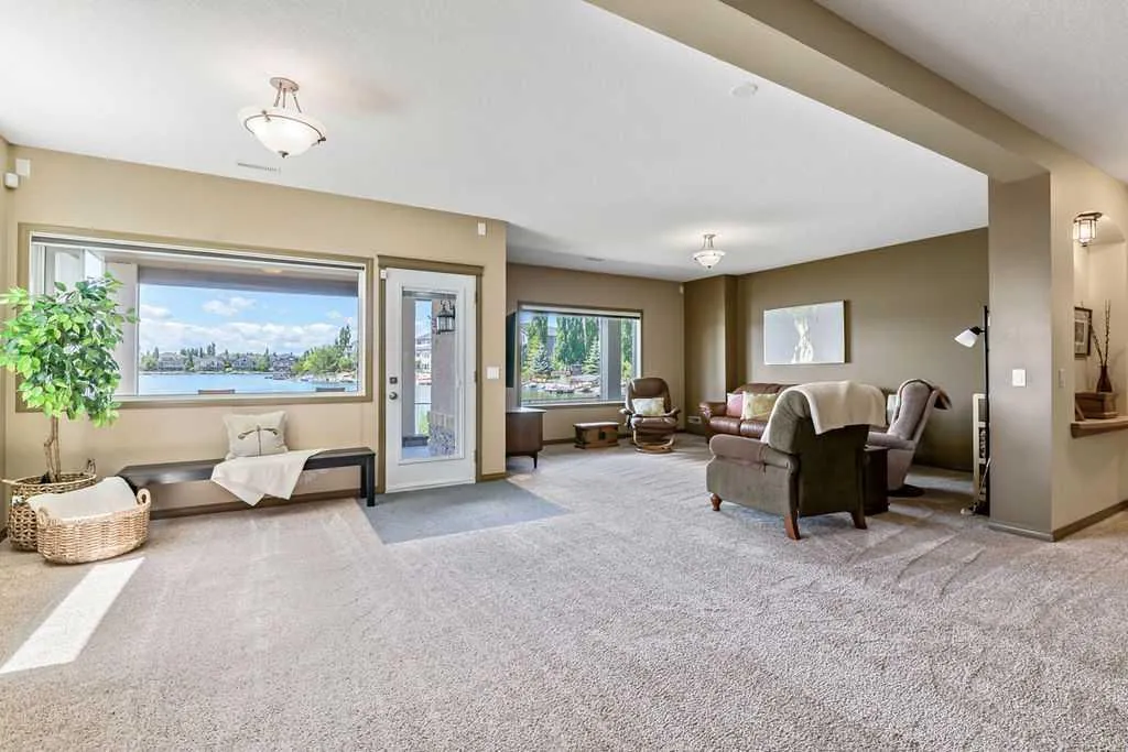 4 Crystal Shores Landing Okotoks AB T1S 2C5