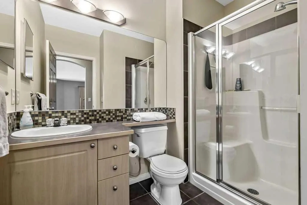 4 Crystal Shores Landing Okotoks AB T1S 2C5