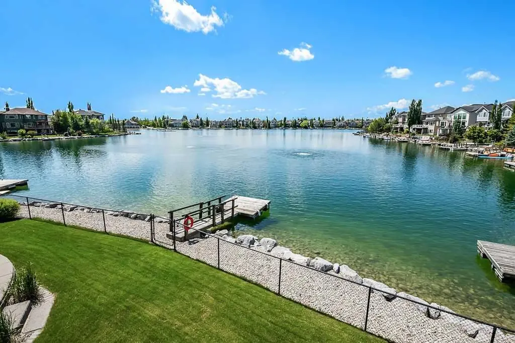 4 Crystal Shores Landing Okotoks AB T1S 2C5