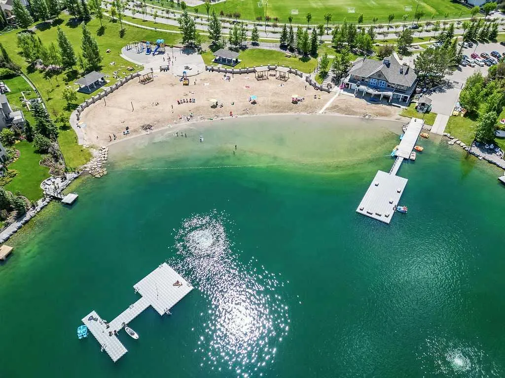 4 Crystal Shores Landing Okotoks AB T1S 2C5